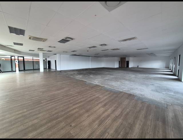 1,297M² RETAIL TO LET IN RIVONIA